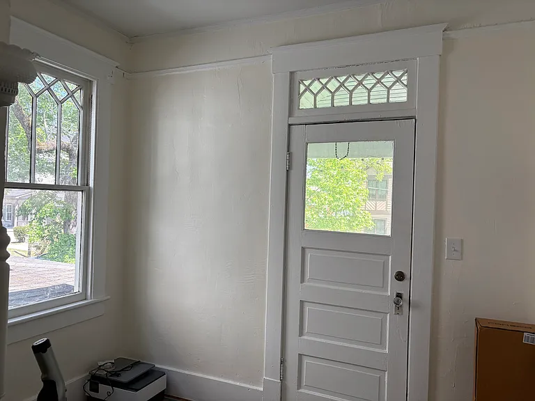 545 E Park Ave #B — Photo 3