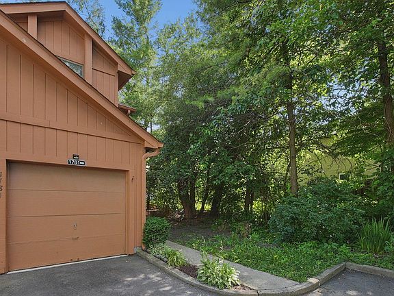 4th image of 1781 Sawgrass Dr #B