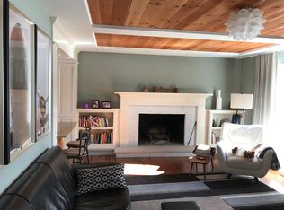 34 Wood Hill Rd, Pittsford, NY 14534