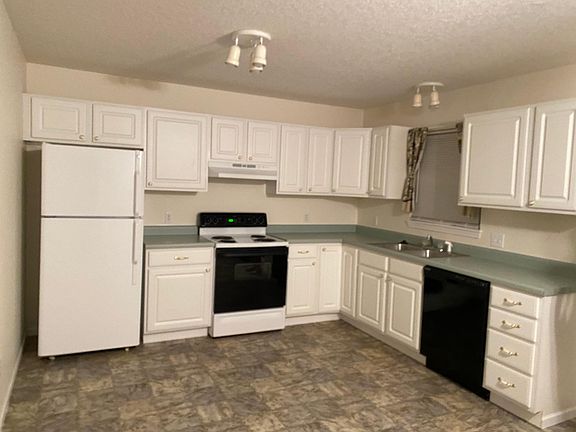 3rd image of 1116 W Missouri St