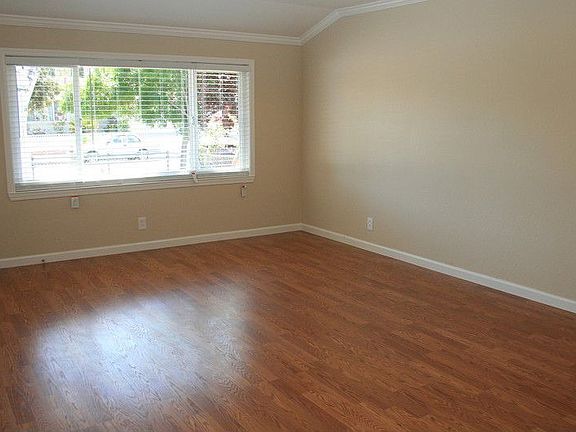 4th image of 1834 Orlando Dr