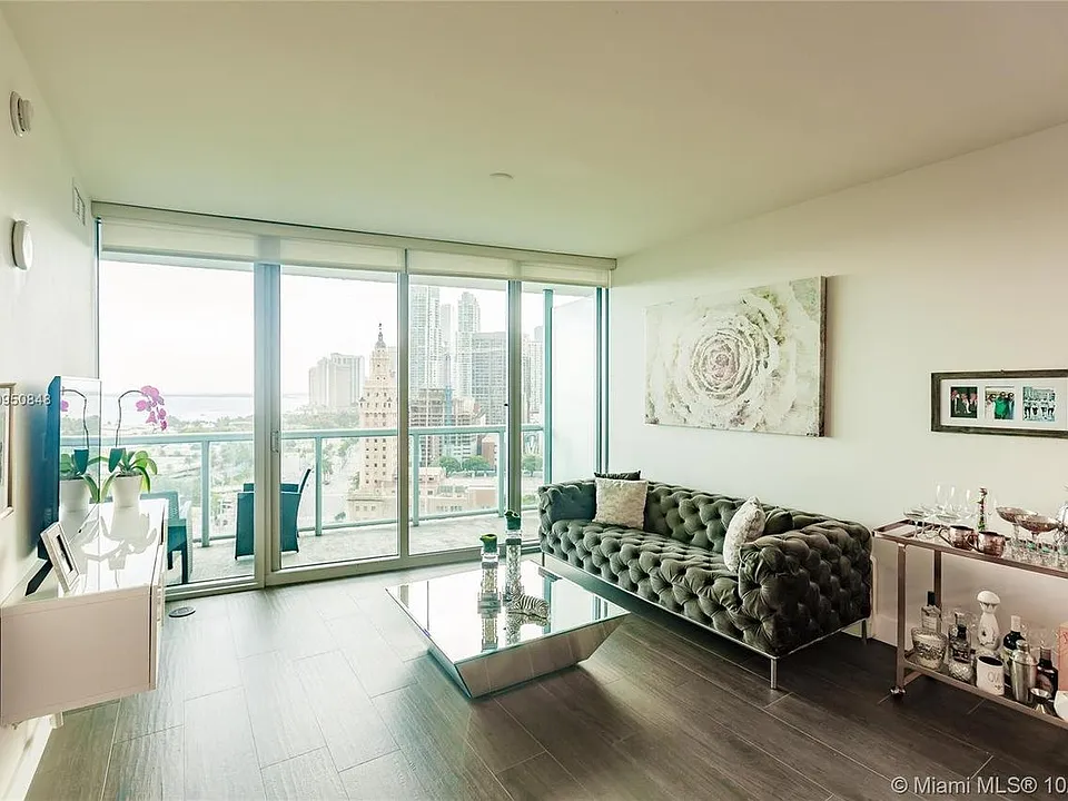 888 Biscayne Blvd #2102