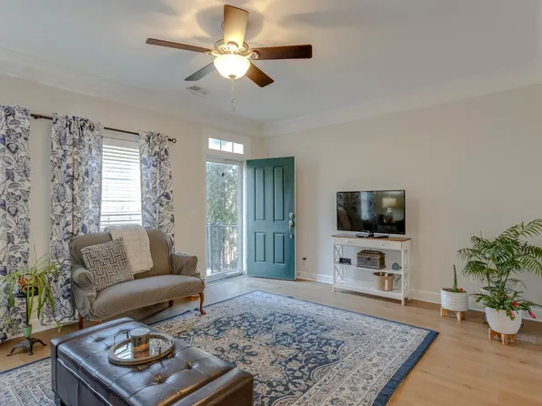 8662 Gauphin Pl, Nashville, TN 37211