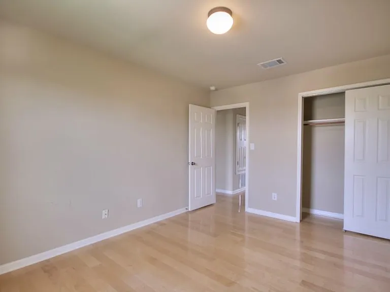 9624 Castle Pines Dr — Photo 12