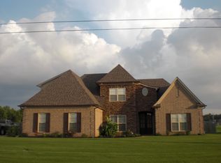 217 Hawthorn Ln, Atoka, TN 38004