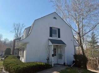 10 Beech Spring Dr #4H, Summit, NJ 07901