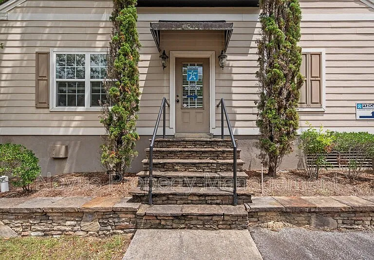 214 Maple St — Photo 4
