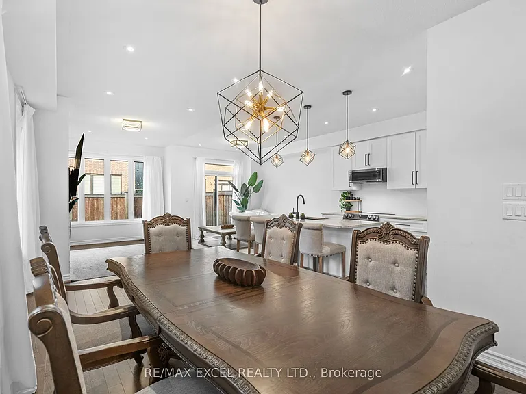 37 Macpherson St — Photo 15