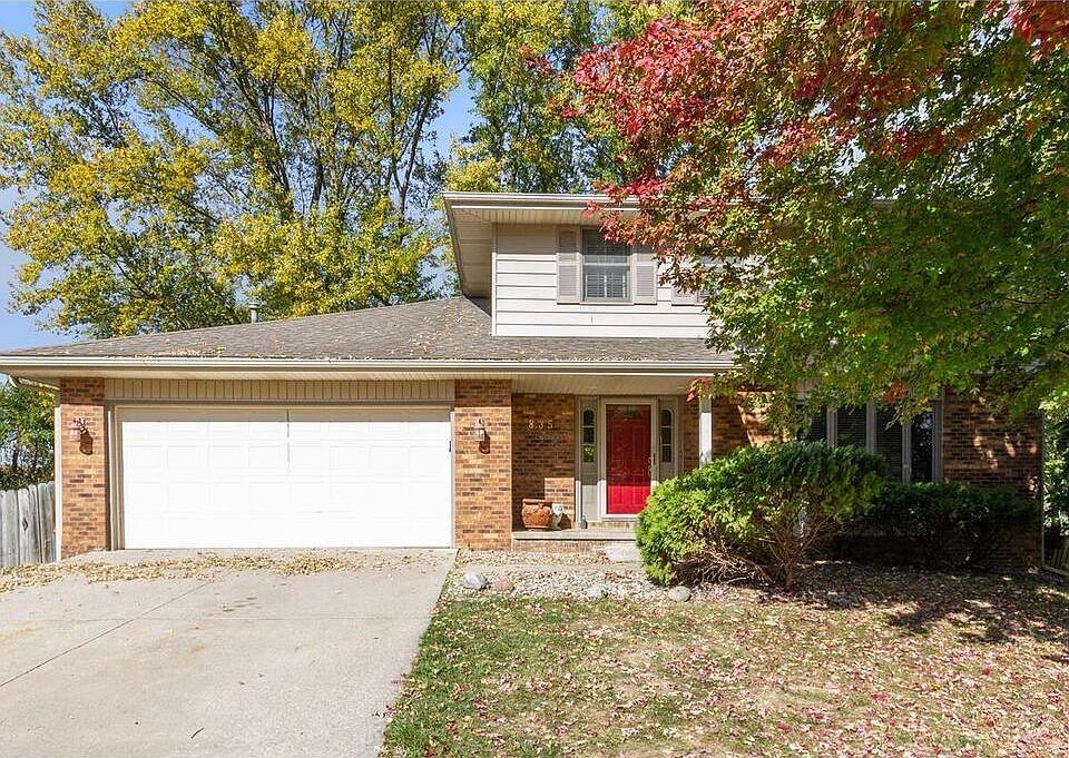 1st image of 835 Parkview Ln