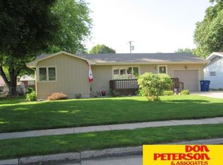 1253 E 20th St, Fremont, NE 68025