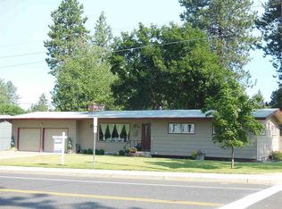 621 E C St, Deer Park, WA 99006