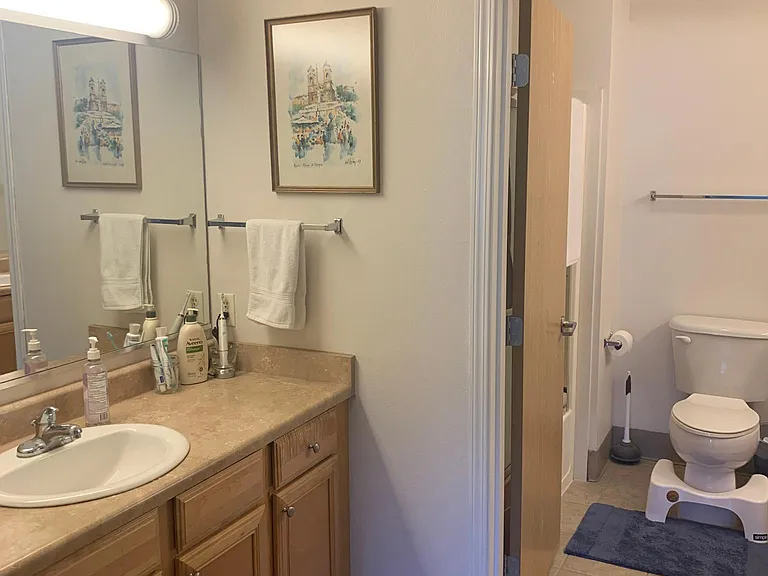 500 Darby Dr #302 — Photo 25