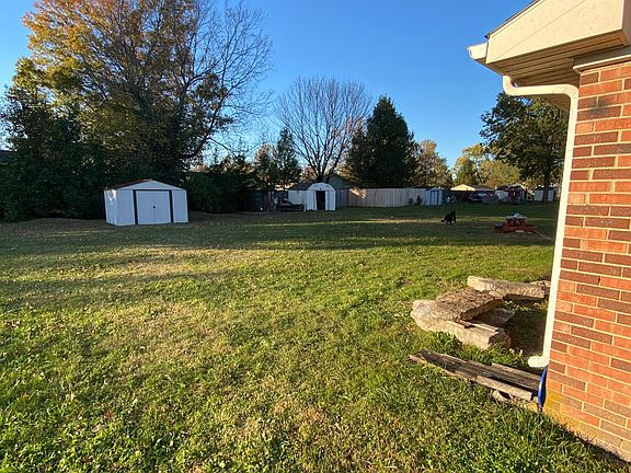3rd image of 208 Courchelle Dr