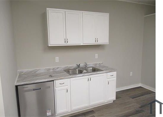 4th image of 3366 W 94th St #3
