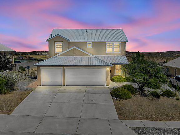 3rd image of 308 Encantado Ridge Ct NE