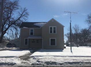 524 E Willow St, Pierce, NE 68767