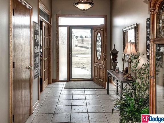 3rd image of 7657 Saddle Dr
