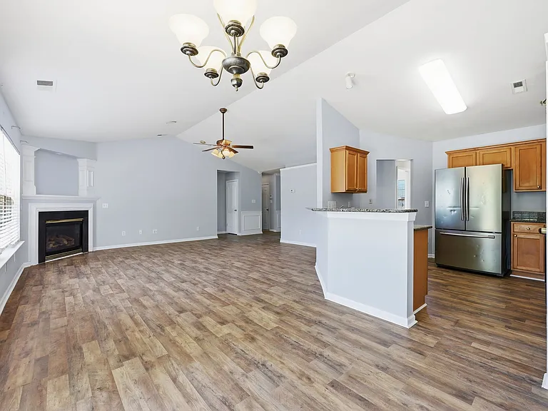 3440 Royal Highland Dr — Photo 8