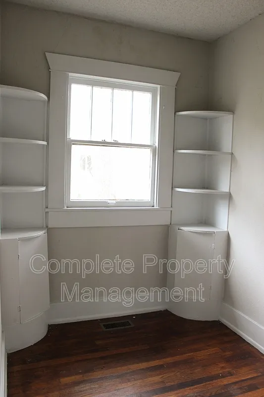 3 bed, 1.0 bath, 1202 sqft, $800 — Photo 4
