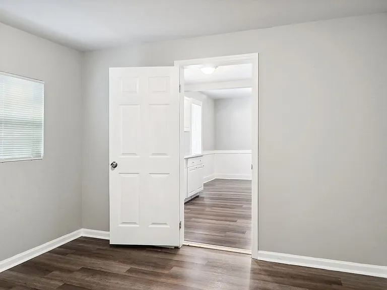 504 West 48th Street — Photo 12