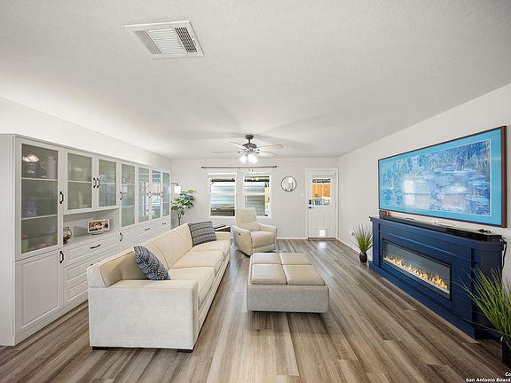5th image of 31541 Nimbus Dr