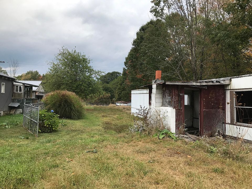 2nd image of Ball Diamond Rd