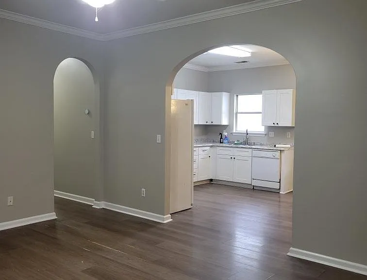 5402 Cottage Ln — Photo 8