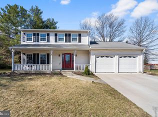 3235 Allness Ln, Herndon, VA 20171
