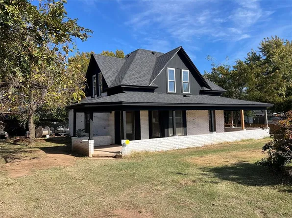 306 E Elm St, Hinton, OK 73047