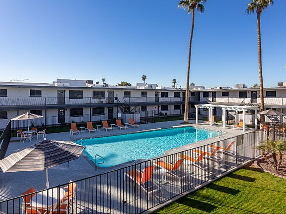 4th image of 111 N Mesa Dr #1