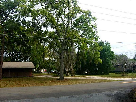 3rd image of 4425 Gibson Dr