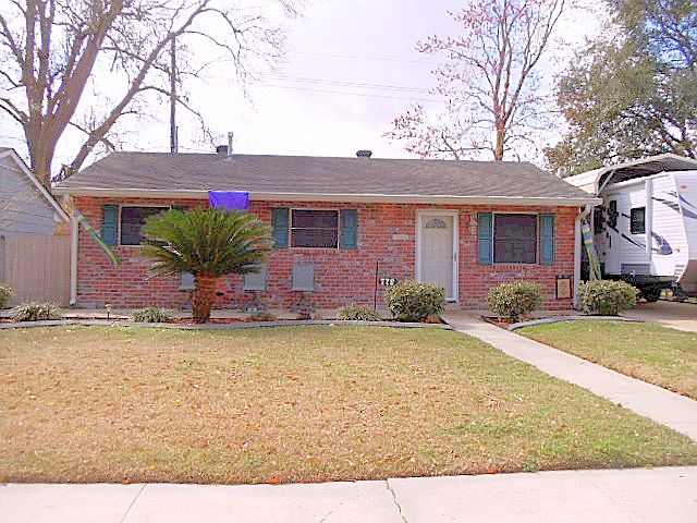 1st image of 772 Madewood Dr