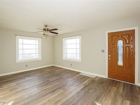 2nd image of 1054 Bell Ct