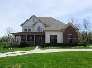 2200 Crested Butte Dr, White Lake, MI 48383