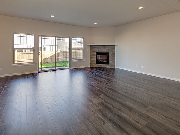 4th image of 3000 NW Dogwood Ave