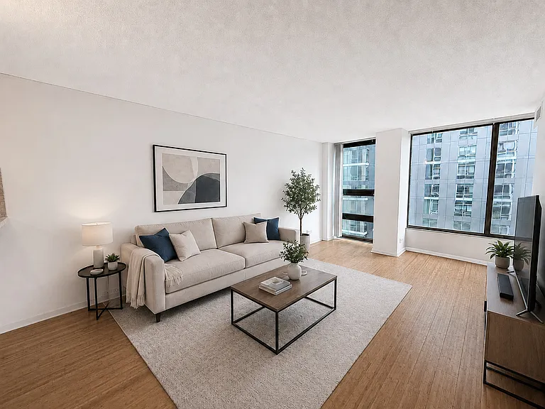 230 E Ontario St #804 — Photo 2