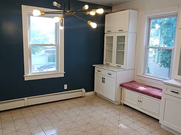 5th image of 59 Sterling Ave Floor 2