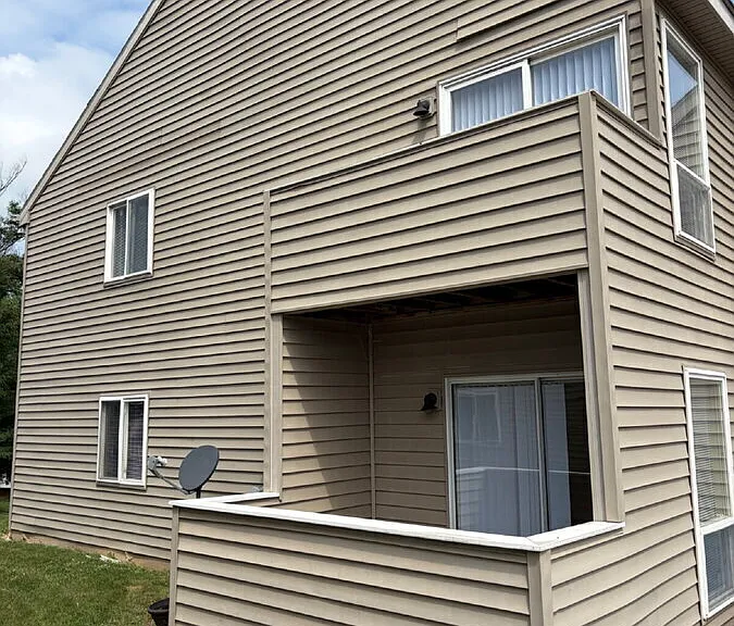 1313 Bradley Dr — Photo 2