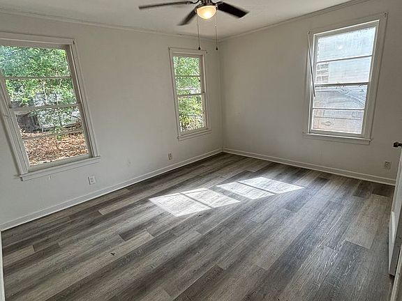 3rd image of 2610 Drexel St