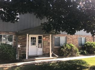 212 Harris Rd APT 8, East Peoria, IL 61611