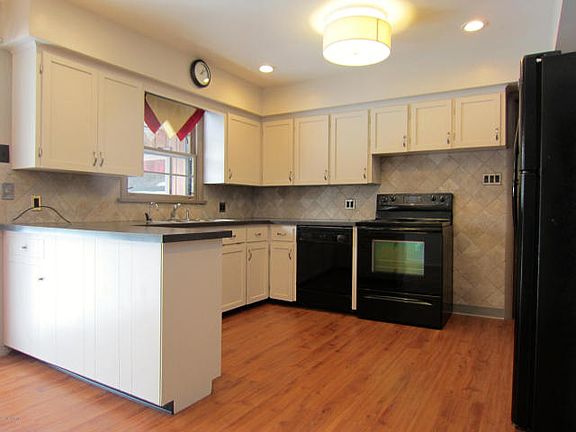 2nd image of 265 Calvin Ave
