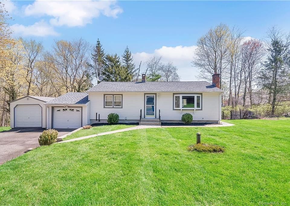 12 Joy Rd, Middlebury, CT 06762 Zillow