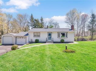12 Joy Rd, Middlebury, CT 06762