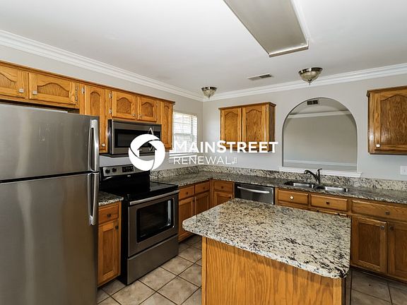 5th image of 10176 Fox Chase Dr