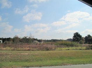 202 Foxwood Dr, Goldsboro, NC 27530