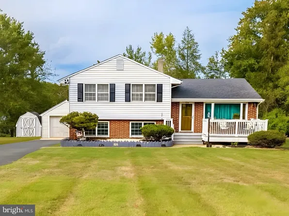 323 Wash Cross Penn Rd, Titusville, NJ 08560