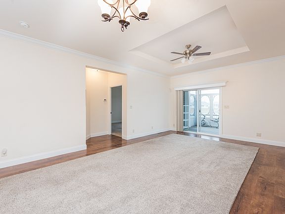 4th image of 320 Legacy Ct