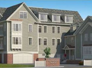 198 Islington St APT 11, Portsmouth, NH 03801