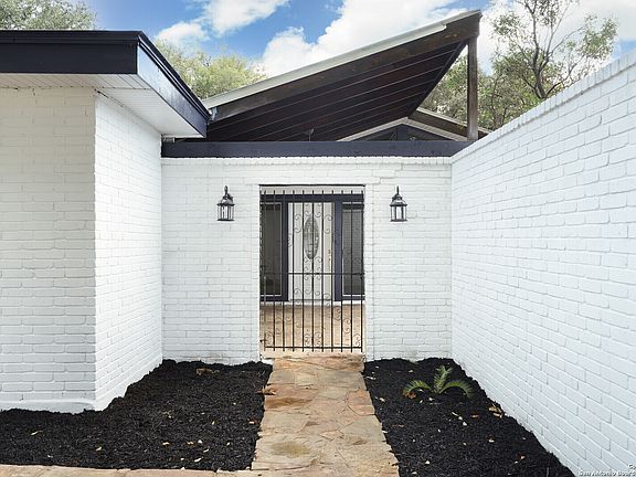 4th image of 7814 SUN FOREST DRIVE