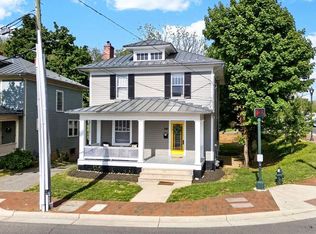 342 N Lewis St, Staunton, VA 24401